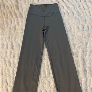 Nike Power Victory Yoga Pants